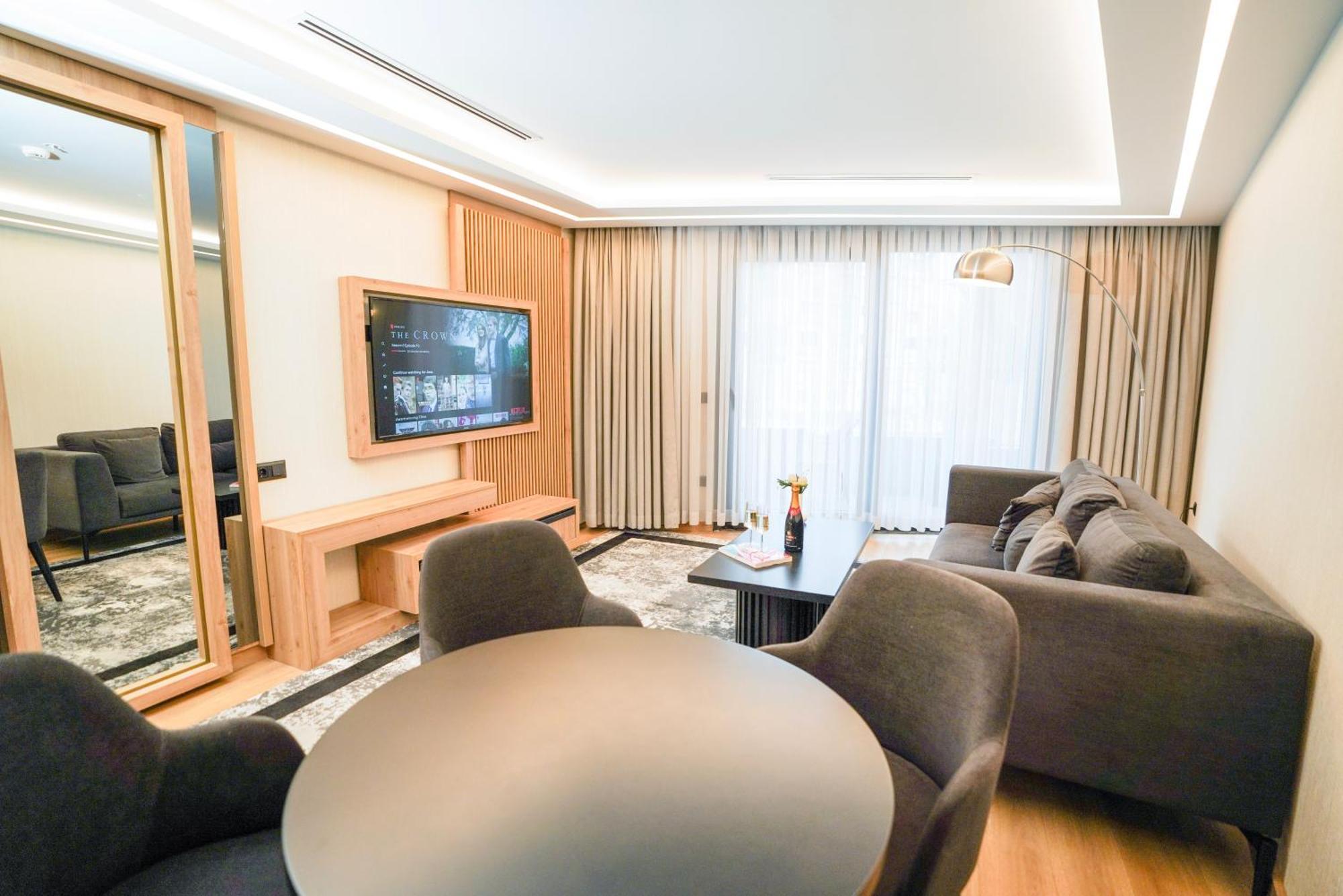 Vital Hotel Fulya Istanbul Sisli Exterior photo